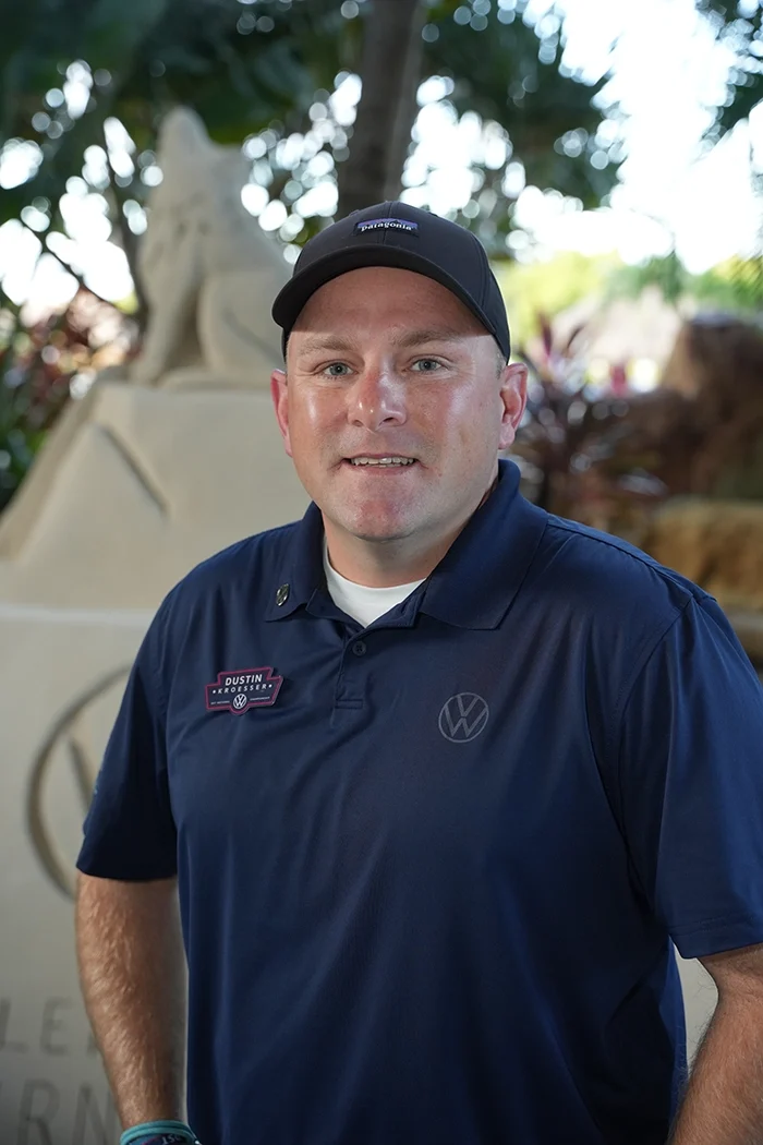 Dustin Kroesser_Sales_Red